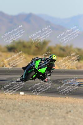 media/Dec-09-2023-SoCal Trackdays (Sat) [[76a8ac2686]]/Turn 15 Set 2 (245pm)/